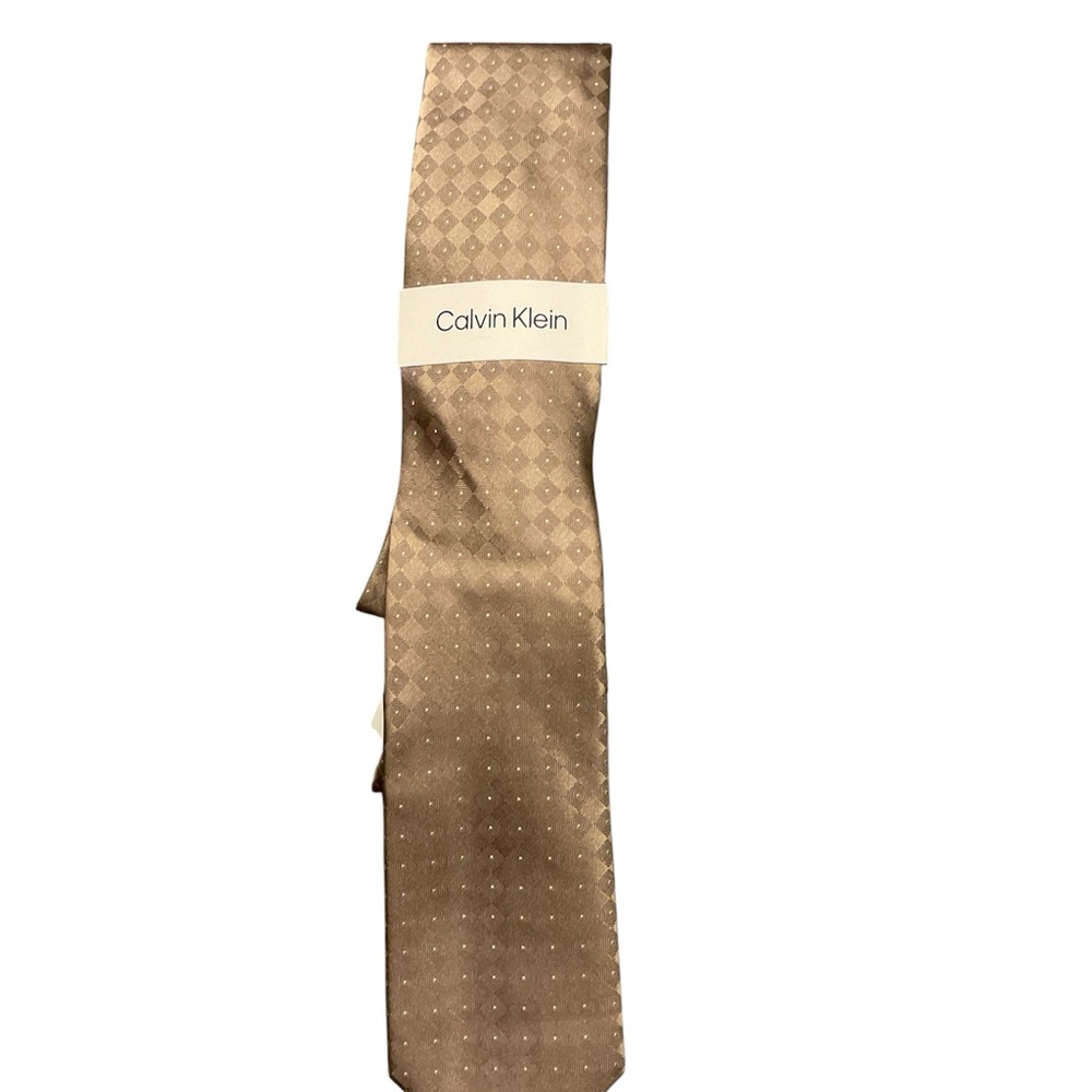 Calvin Klein Mens Geometric Diamond Pattern Silk Blend Necktie Bronze Taupe